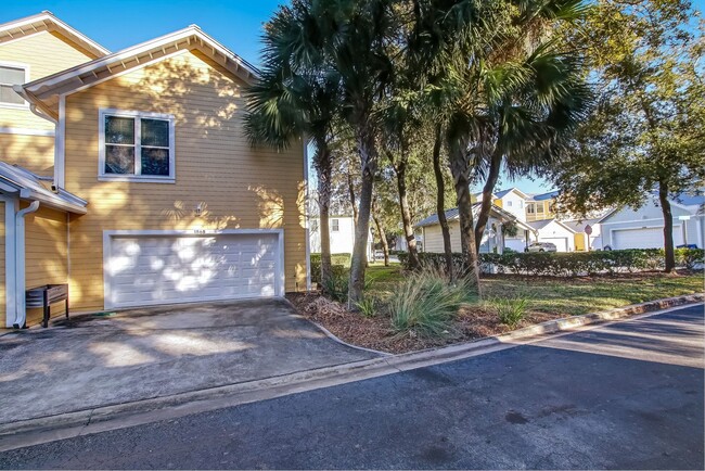 Building Photo - Coastal Living on Amelia Island