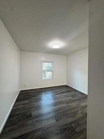 Building Photo - 22 Pine St