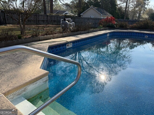 Building Photo - 206 Ridge Cir