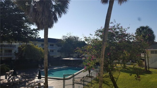 Building Photo - 4200 NW 3rd Ct