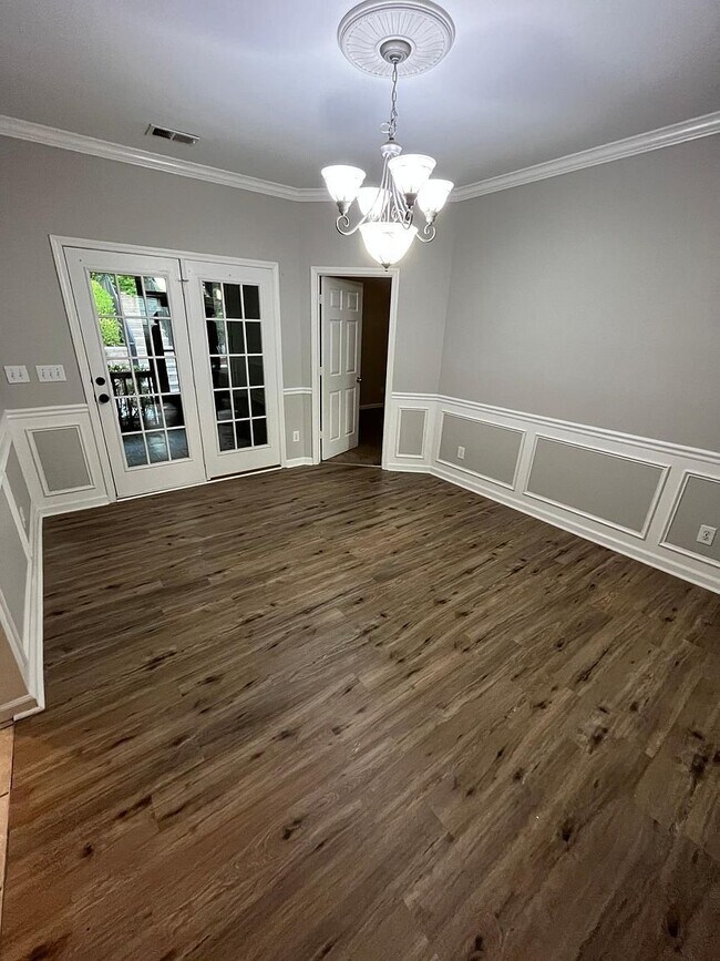 Building Photo - 1601 Deer Valley Dr