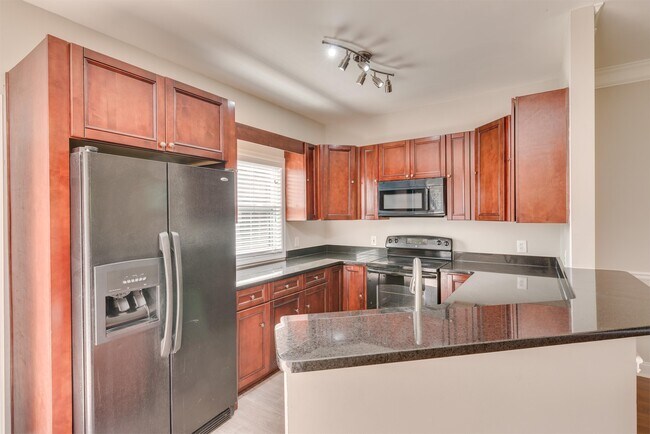 Building Photo - 1563 Laurel Park Place Southwest