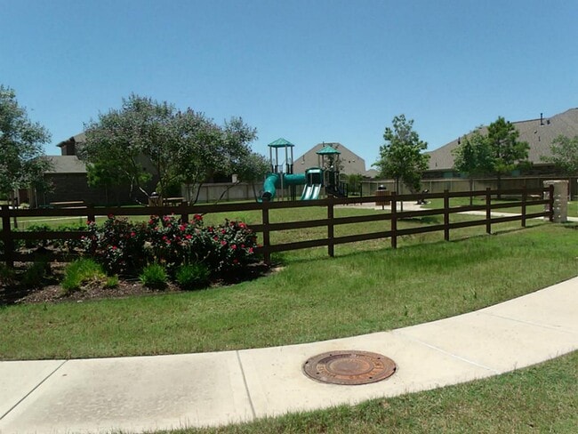 Building Photo - 2402 Horned Owl Dr