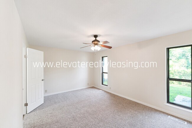 Building Photo - 7212 E 76th St