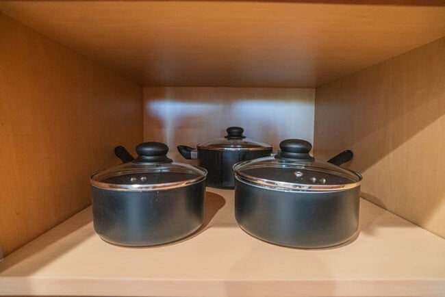 Building Photo - 1275 E University Dr