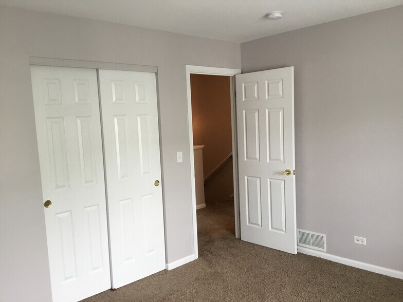 Building Photo - 312 Evergreen Cir