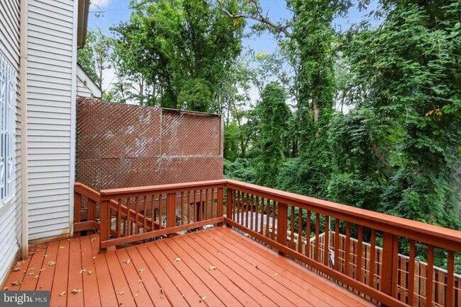 Building Photo - 14949 Enterprise Ln