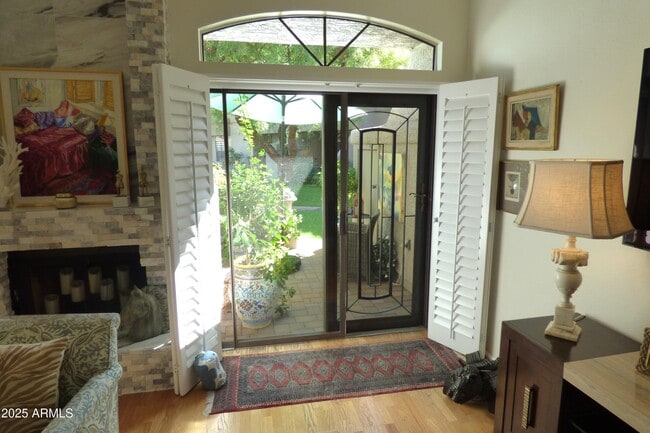 Building Photo - 10017 E Mountain View Rd