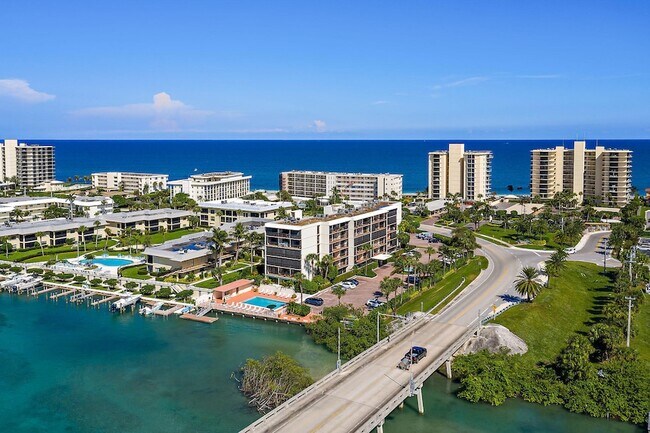 Building Photo - 225 S Beach Rd