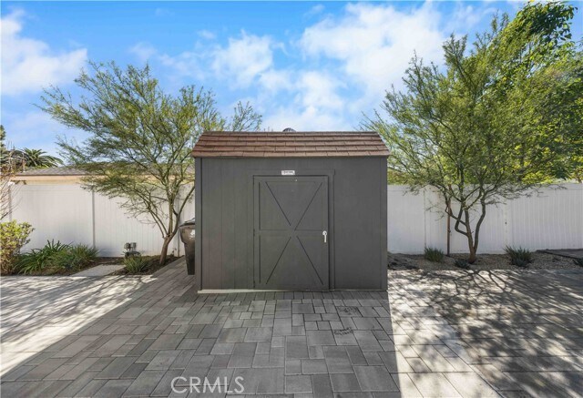 Building Photo - 7503 Hesperia Ave