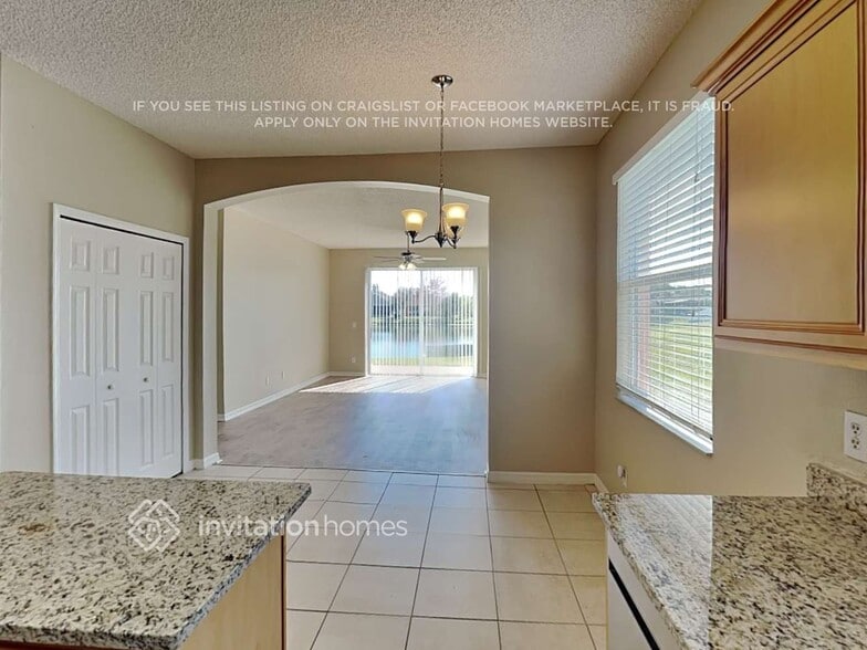Building Photo - 4864 Adair Oak Dr