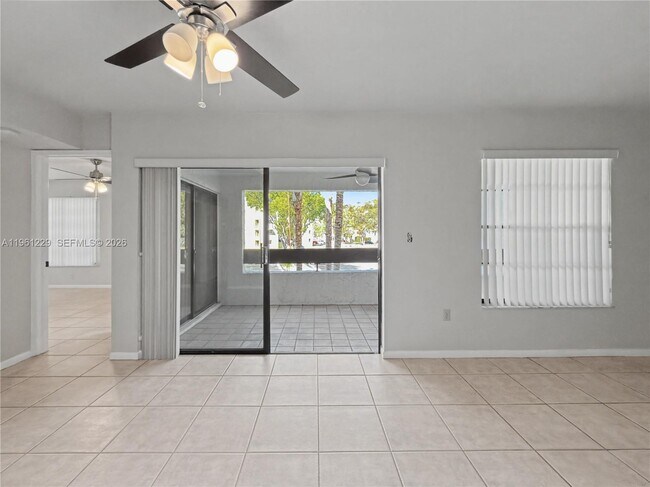 Building Photo - 9140 SW 123rd Ct