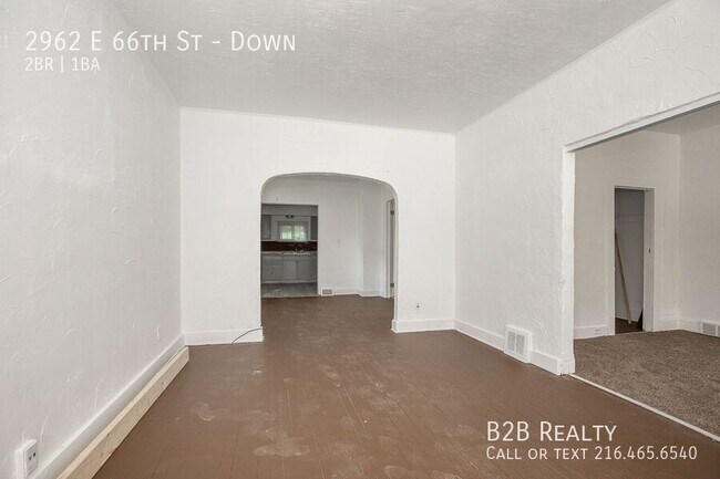 Building Photo - 2962 E 66th St