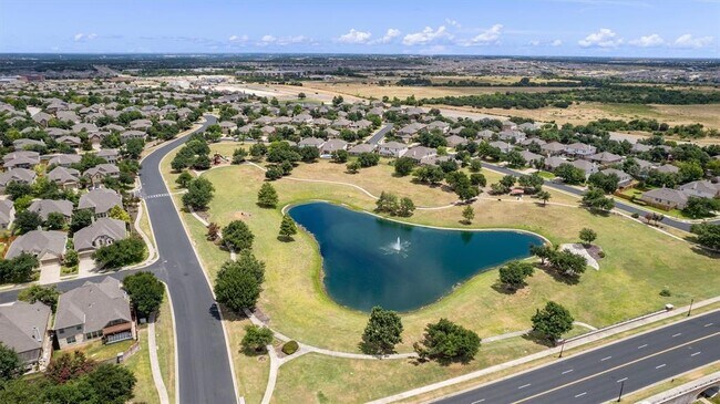 Building Photo - 417 Briar Park Dr