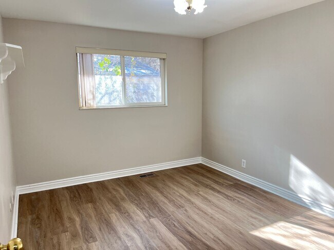 Building Photo - 13th East 7-8