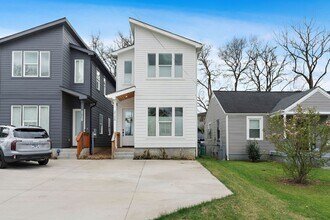 Building Photo - Stylish East Nashville Home with Open Layo...