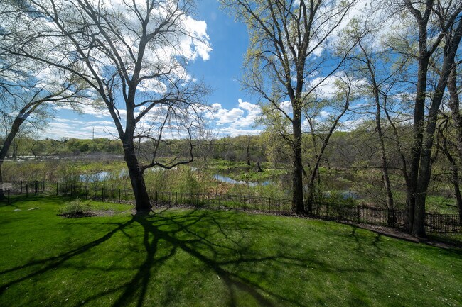 Building Photo - 9352 Wilderness Cove