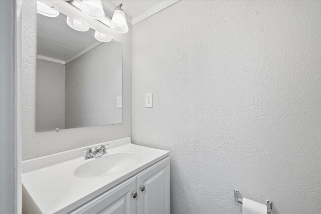 Building Photo - 2810 62nd Ave N