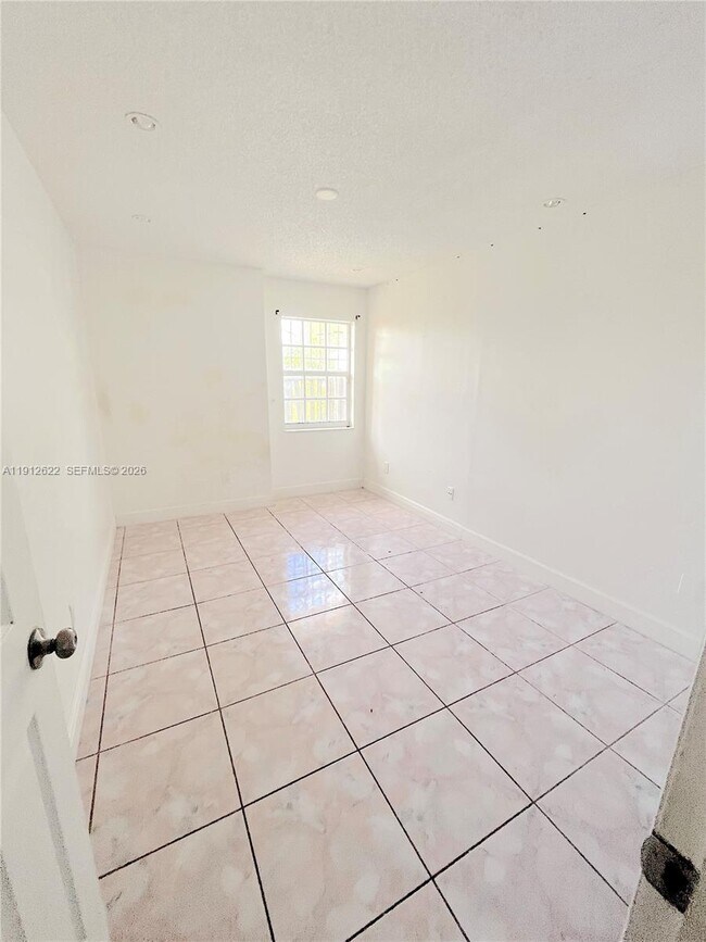 Building Photo - 18240 NW 41st Pl