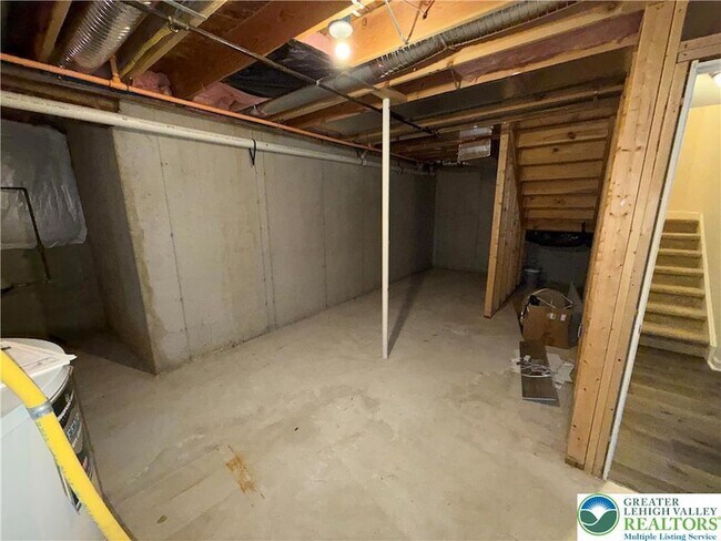 Building Photo - 5133 Dogwood Trail