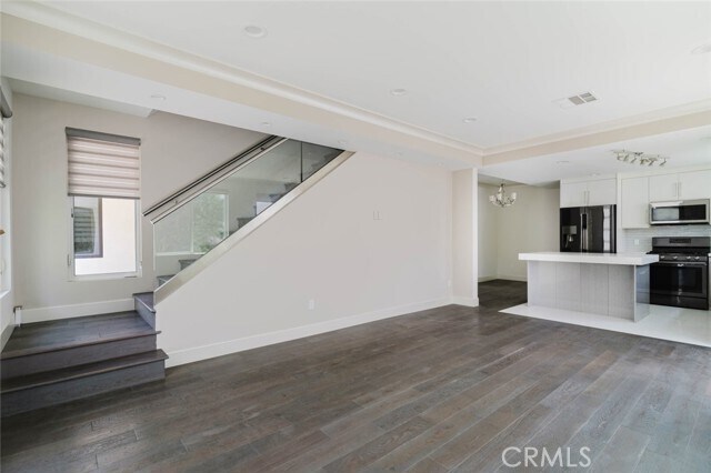 Building Photo - 4418 Kingswell Ave