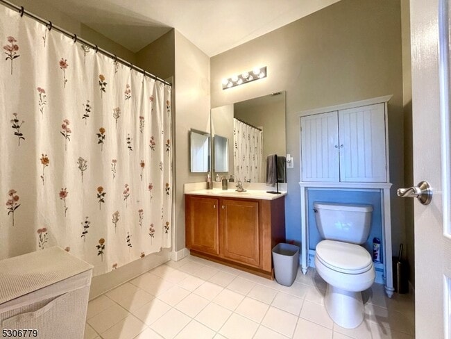 Building Photo - 1405 Wharton Ct