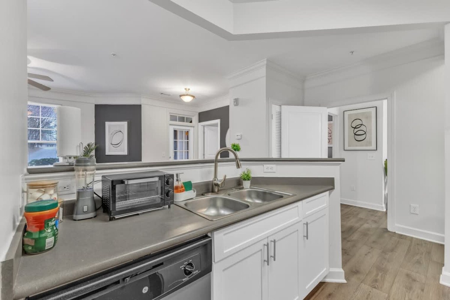 Building Photo - 7612 Almaden Way