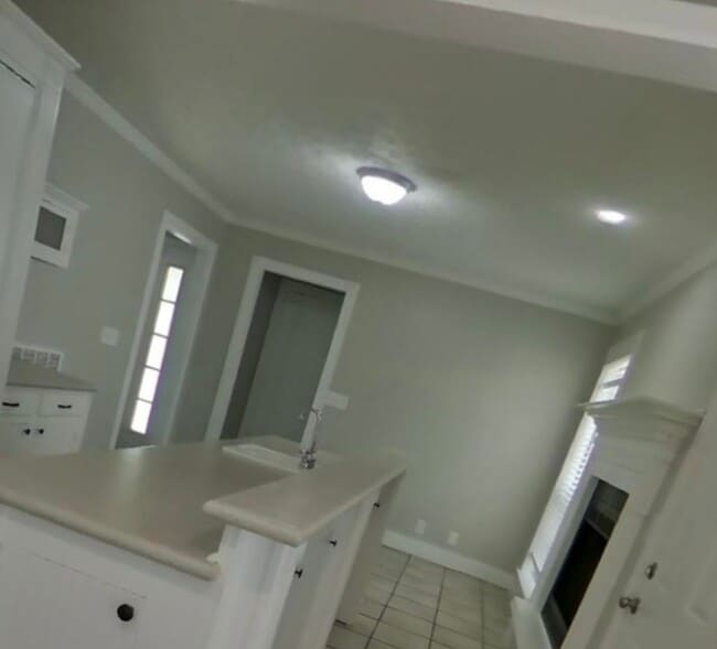 Building Photo - 104 Chitwood Ct
