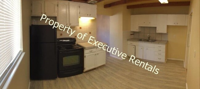 Building Photo - 2324 E Idaho Ave