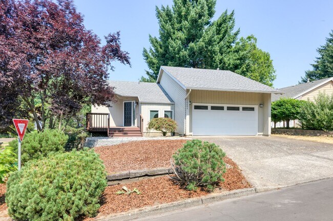 Building Photo - 3 Bedroom, 2.5 Bathroom Home Nestled in the Heart of Picks Landing Neighborhood