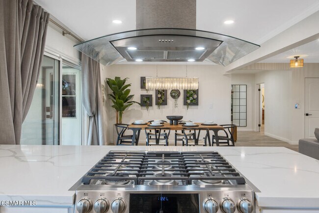 Building Photo - 1449 Norwich Ave