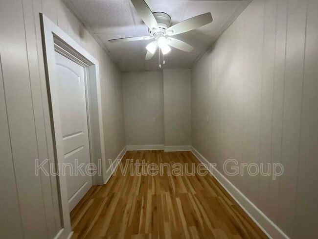 Building Photo - 324 N Jackson St