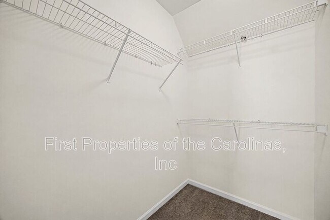 Building Photo - 7371 Laurel Valley Rd