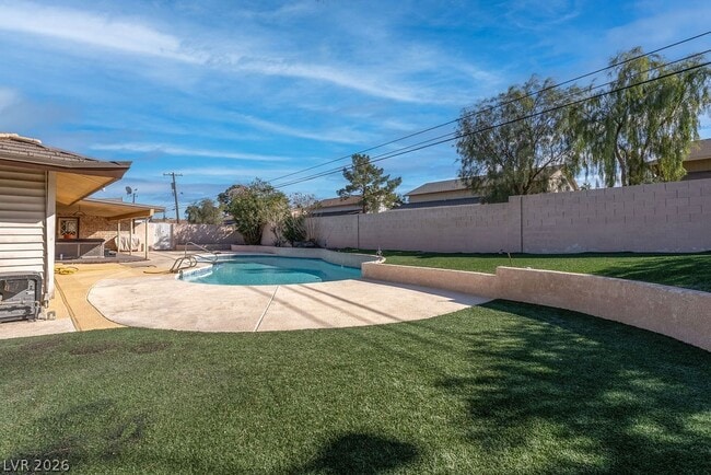 Building Photo - 1489 Santa Anita Dr