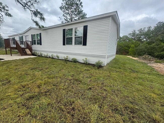 Building Photo - 5/3 Brooksville Available Now