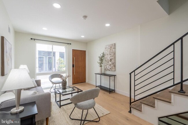 Building Photo - WOW brand new with Deck