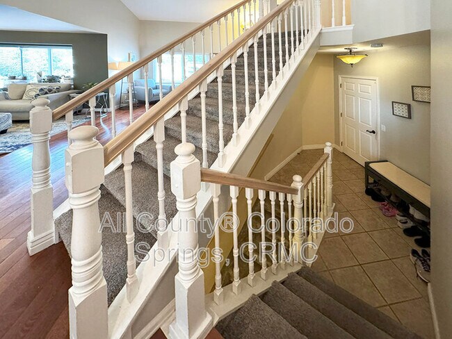 Building Photo - 2970 Haystack Dr