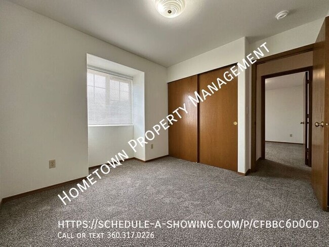 Building Photo - 6039 Thornbury Pl SE