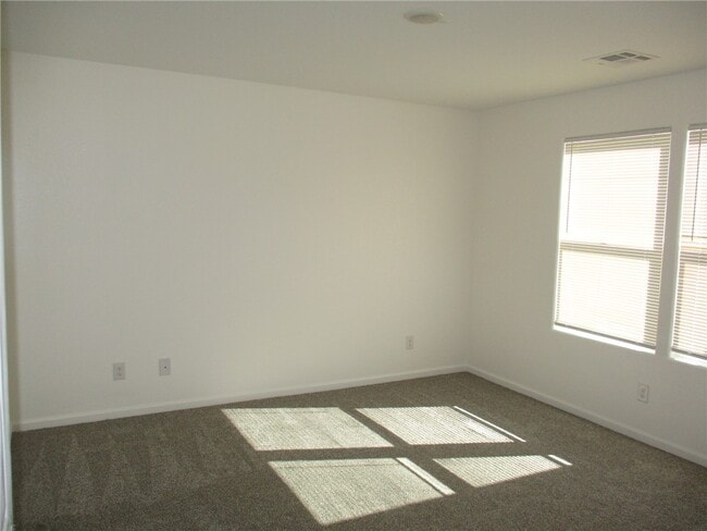 Building Photo - 2474 Tapatio Dr