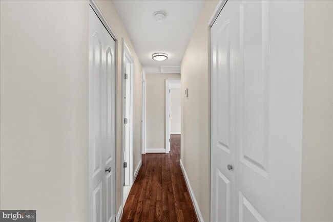 Building Photo - 507 Lindsay Ct