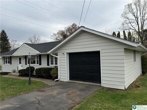 Building Photo - 1640 Stanhope St