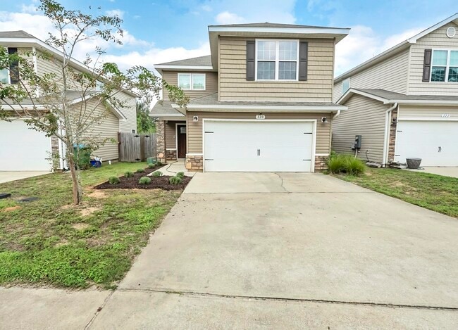 Building Photo - 220 Wainwright Dr