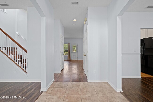 Building Photo - 1701 Windover Pl