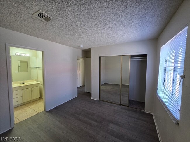Building Photo - 4300 N Lamont St