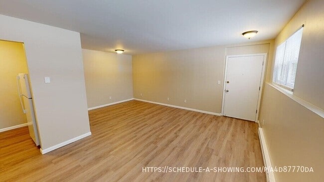 Building Photo - 406 E Park St