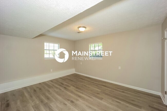 Building Photo - 4 Bedroom Pet-Friendly Home in MORROW, GA with Main Street Renewal