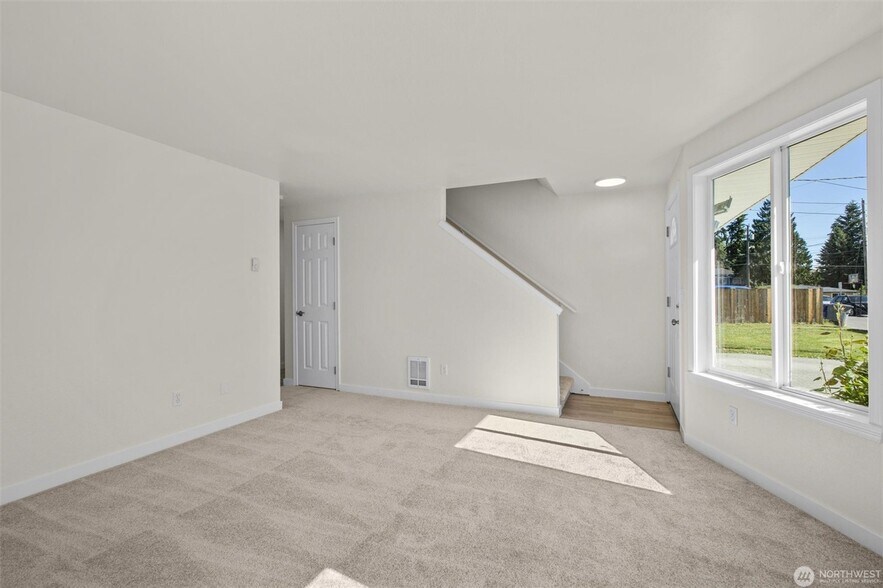 Building Photo - 4 107th St SE