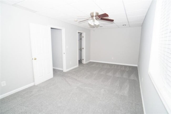 Building Photo - 52 Fieldstone Ct