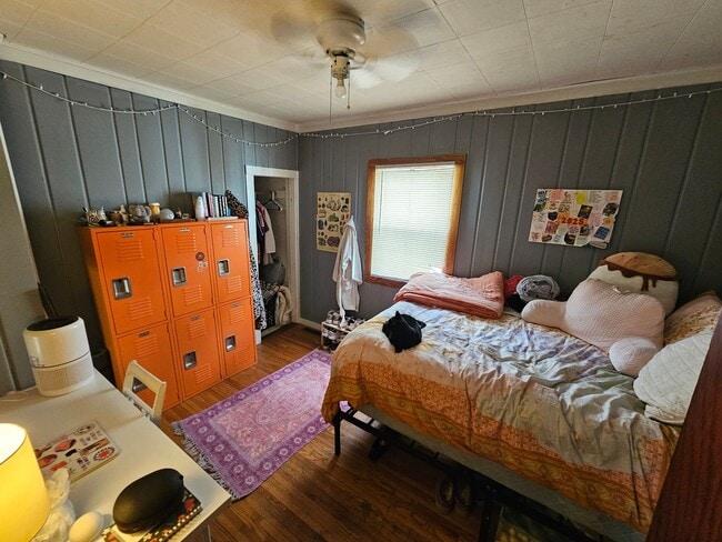 Building Photo - 4 bedroom House Close to U of M! Leasing for Fall 2026!