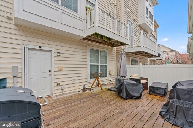 Building Photo - 8328 Gibbs Way